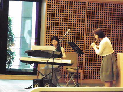 20130615_symposium_2-_small.jpg